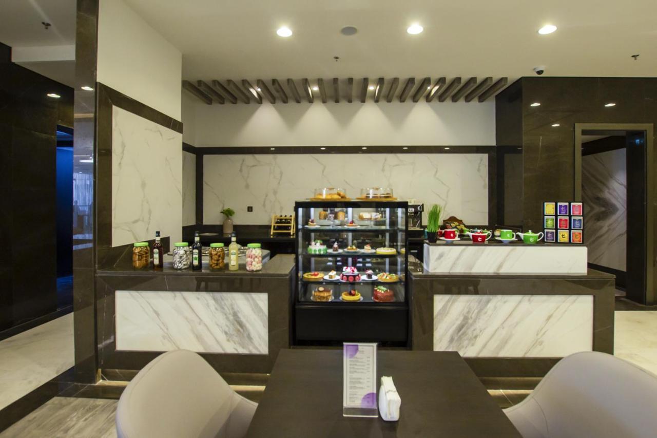 Time Onyx Hotel Apartments Дубай Екстериор снимка